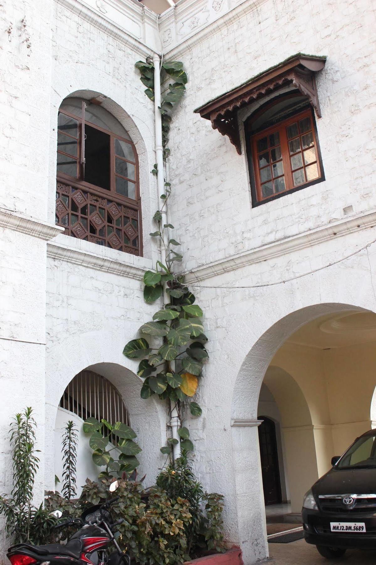 Hotel Ritz Pune Exterior foto